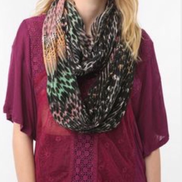 Silence + Noise Multicolor Infinity Scarf - Picture 3 of 6